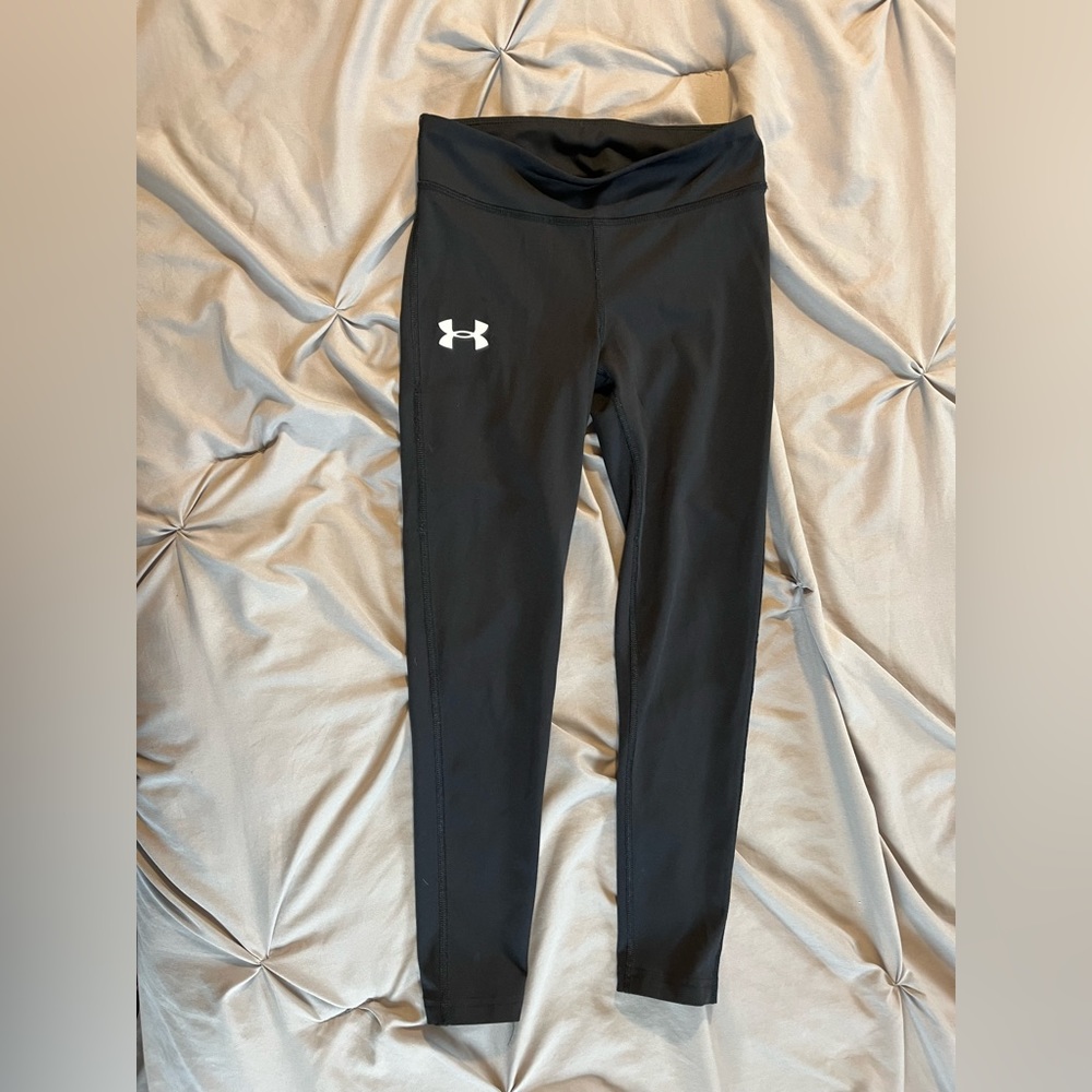 Girls large under armor leggings.